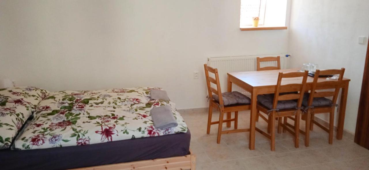 Ubytování U Tajčů Dolni Berkovice Exterior foto